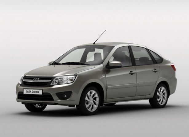 LADA Granta вышла в июне на первое место по продажам в РФ