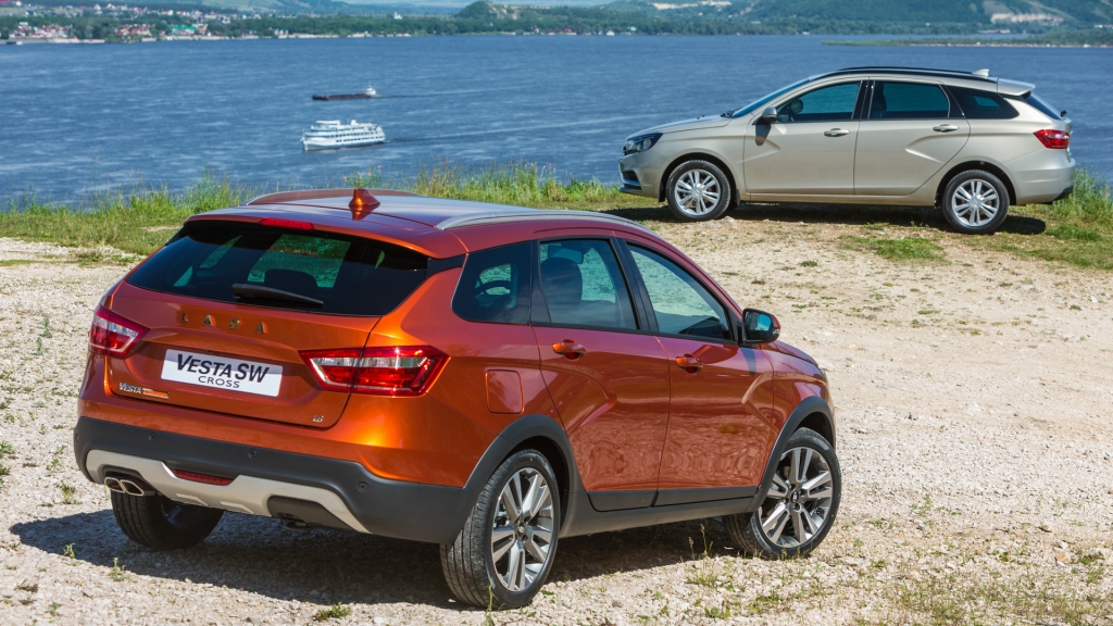 LADA раскрывает цены на LADA Vesta SW Cross и LADA Vesta SW